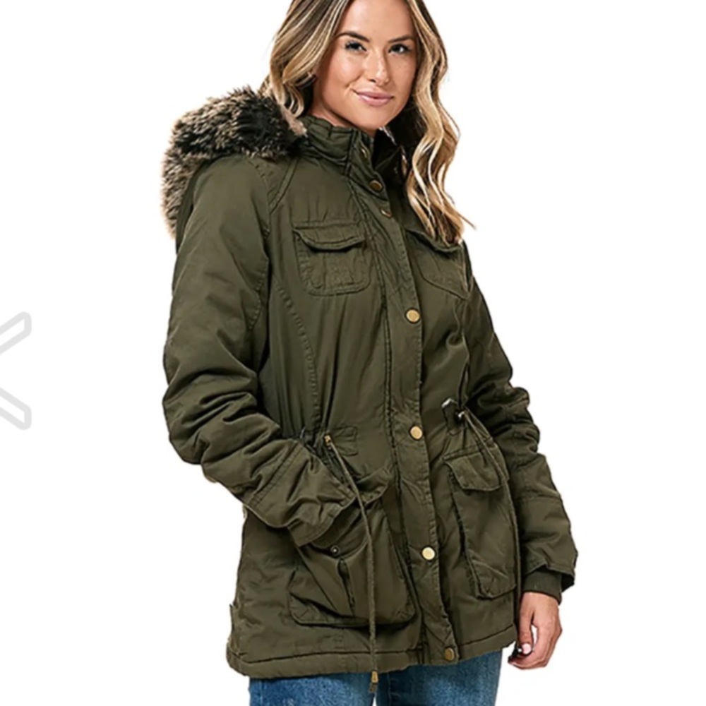 Winter jacket with removable hood